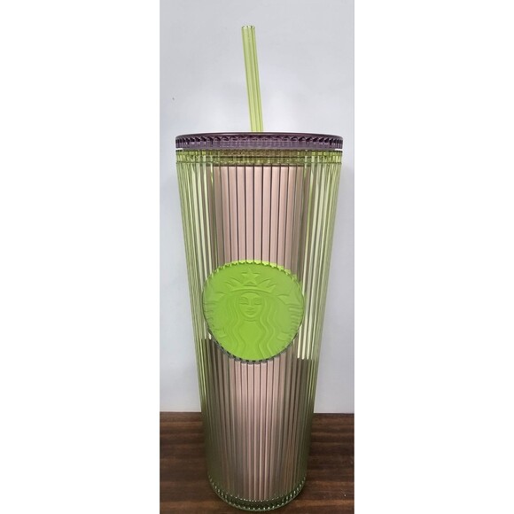 Starbucks Pleated Green Apple Cold Cup (24 Oz) NWT - Picture 1 of 7